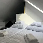 Attic Close To The Beach And City Center
